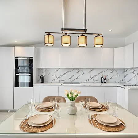 3rd Floor * Kaštela