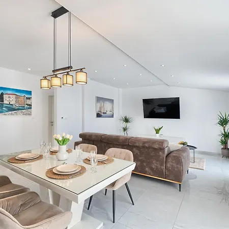 Appartement 3rd Floor *
