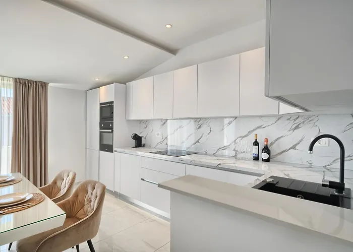 3rd Floor Apartment Kastela