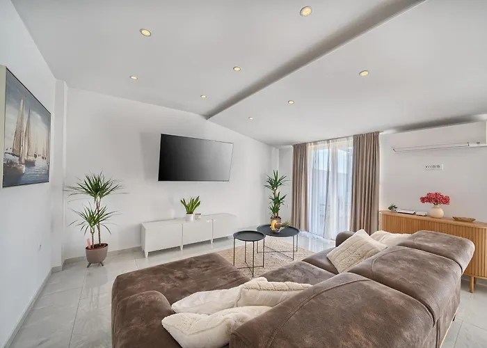 Apartment 3rd Floor